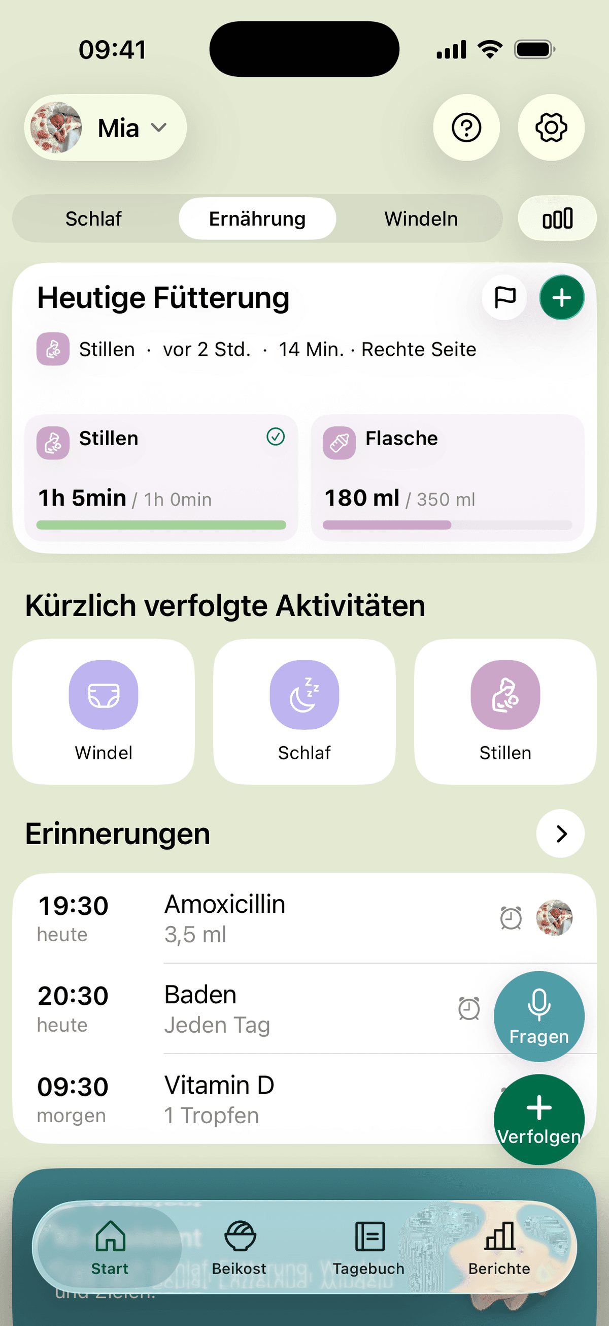 Der Startbildschirm von MyBaby: die heutigen Summen für Stillen und Fläschchen im Vergleich zu den Tageszielen, die zuletzt eingetragenen Aktivitäten und die Erinnerungen des Tages